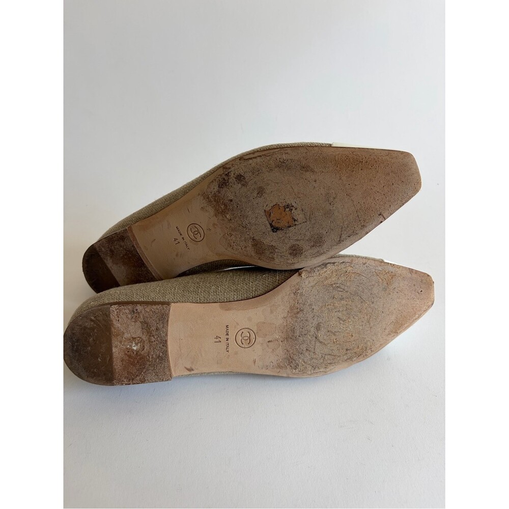 Chanel Tweed Beige and White Camellia Pointed Toe Flats - Picture 10 of 10